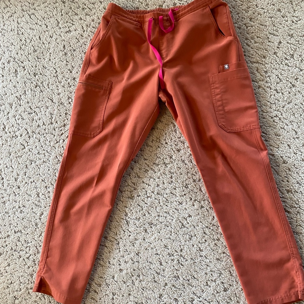 Figs large pants